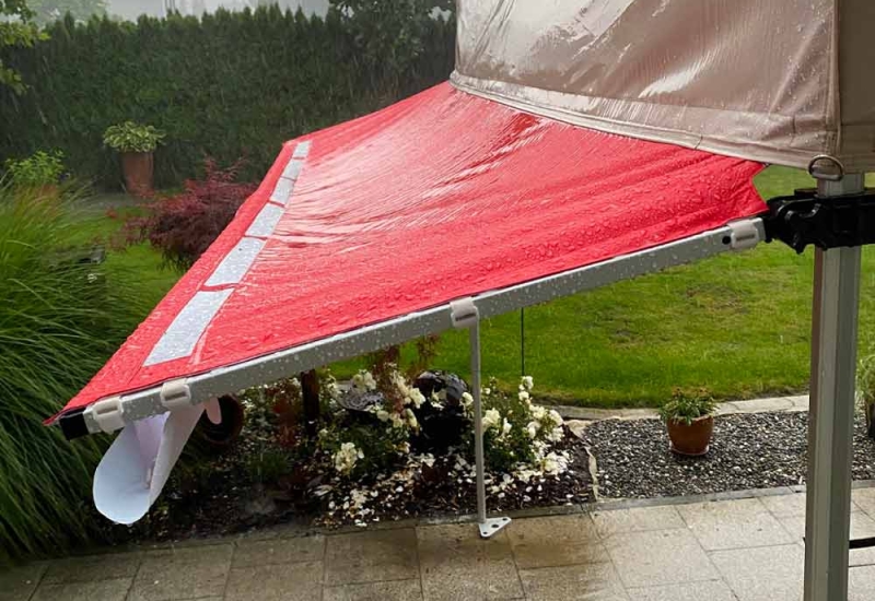 Goutti&egrave;re auvent tente pliante &eacute;vacuation eau pluie Expotent