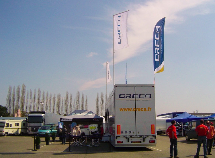 Drapeau wind publicitaire Oreca comp&eacute;tition